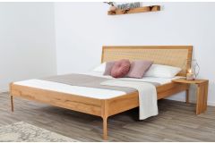 Bett ONA VIENNA in Kernbuche mit Wiener Geflecht-Lehne